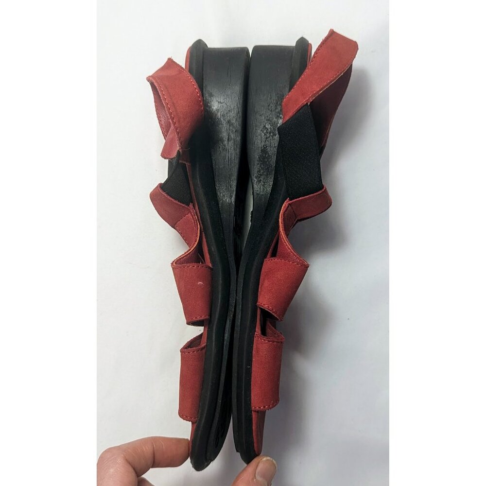 ARCHE Red Sandals Size 39 aka around size 8 - Picture 8 of 9